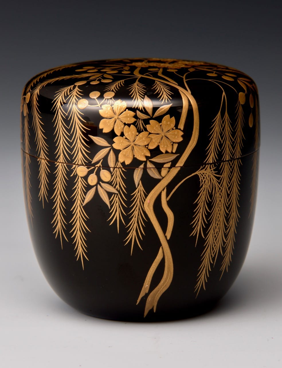 Lacquer and Gold Painted Natsume Tea Caddy by Wakashima Takao