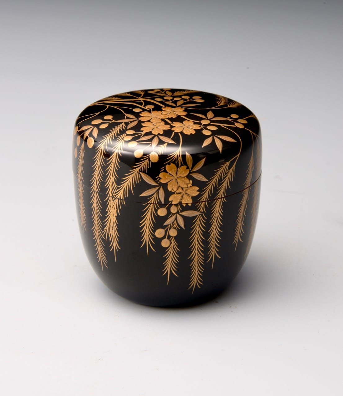 Lacquer and Gold Painted Natsume Tea Caddy by Wakashima Takao