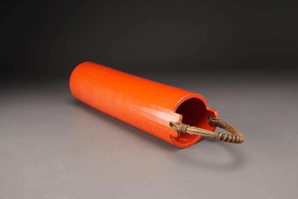 Red Lacquered Flower Vase by Chikuunsai Tanabe III