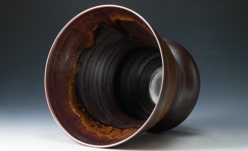 A Mizusashi by Hachizan Takatori XI