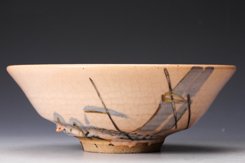 A Porcelain Hira Tea Bowl by Miura Chikusen III (Tea Master Item)